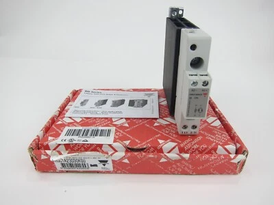 New Carlo Gavazzi RGC1A23D30KGU Solid State Switch  - Image 1 of 4