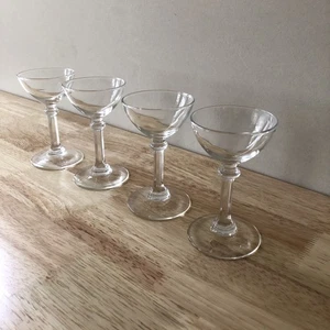 Vintage 4 glasses Liqueur Cocktail After Dinner drinks 4oz small goblet sorbet - Picture 1 of 6