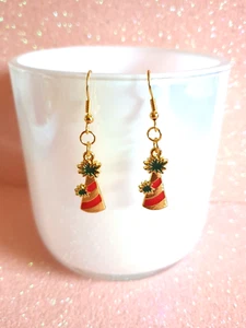 🎅🎁Cute Christmas Party Hat Gold Plated Earrings🎁🎅 - Picture 1 of 9