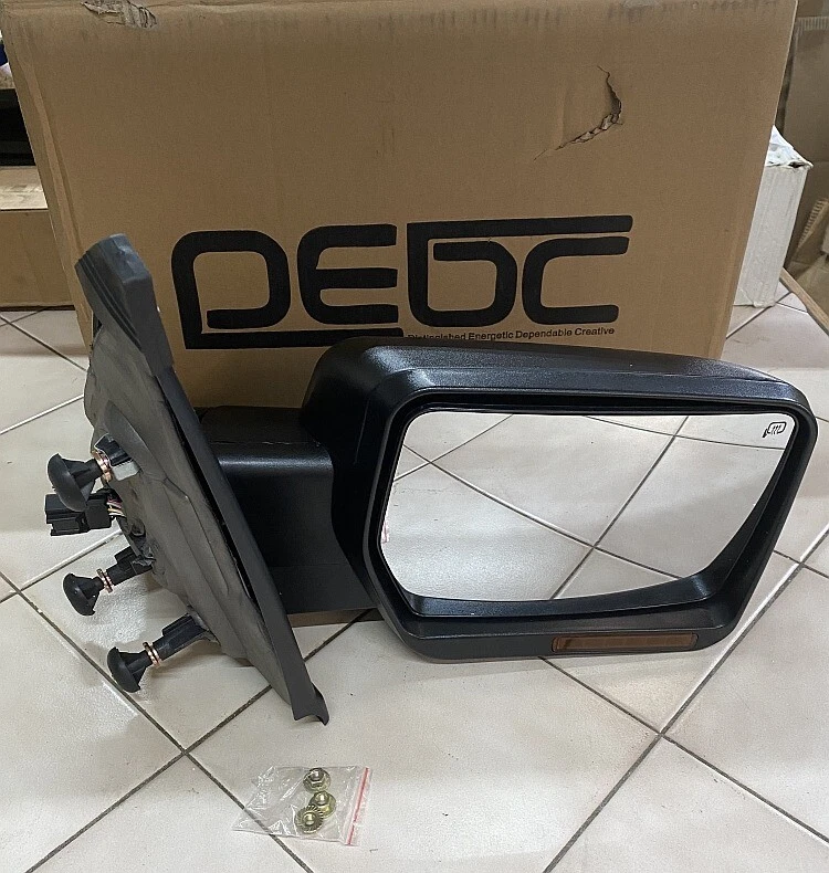 Espejo retrovisor de remolque térmico DEDC 3349 RH con luz giratoria y charco para Ford F150 01-14 Foto 1 de 4