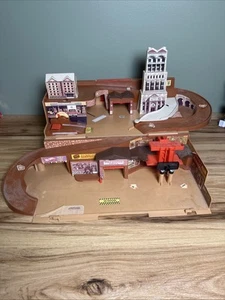 Mattel Hot Wheels City Sto N Go Playset 1980 Vintage - Picture 1 of 24