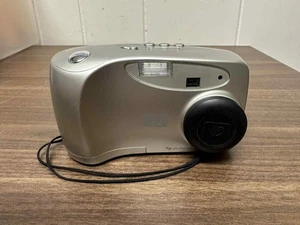 Cámara digital HP C8908A PhotoSmart 612 plateada 2,3 MP con 2X digital muy buena - Imagen 1 de 4