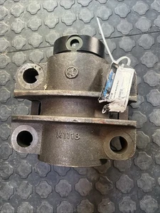 Automan Trunnion w Bushing Mack M1118 NEW - Picture 1 of 6