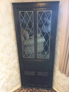 EXCEPTIONAL GENIUNE PRIORY CORNER CABINET WITH LEAD GLAZED DISPLAY - Picture 1 of 7