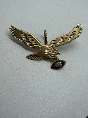 Colgante MA firmado por diseñador Philadelphia Eagles de oro amarillo macizo de 14K con diamante Foto 1 de 3
