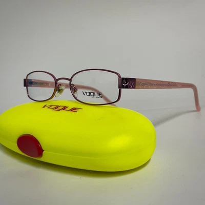Vogue VO 4047 / 5040 女孩女式眼镜 47-17-130 (XS) 玫瑰-保护壳可能有所不同 — 第 1/4 张图片