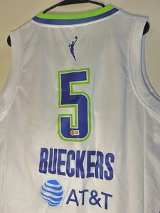Paige Bueckers Signed Dallas Wings White Jersey Autograph UConn Beckett BAS COA - Picture 1 of 4