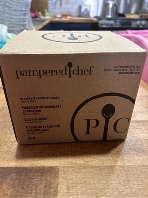 Pampered Chef Breakfast Sandwich Maker Ceramic Egg Cooker 2634  BRAND NEW - Image 1 of 4