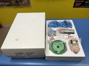 DISNEY AUTOPIA EMPLOYEE DESK GIFT SET OF FIVE RIDES VERY RARE #47044 NEW - Picture 1 of 21