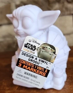 Star War - Mandalorian - Design A Vinyl - Grogu - Include 3 pennarelli - Foto 1 di 5