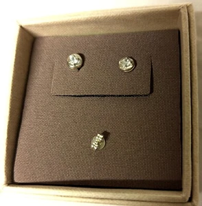 Esprit Damen Ohrringe Ohrstecker 925 Silber Zirkonia ESER92899A000 Neu 39,90€ - Picture 1 of 5