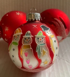Set of Four Family of Snowmen Red Christmas Ornament Bulbs-Dad, Mom, 2 Children - Picture 1 of 5