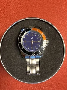 Attraktive Herren-Quarzuhr, Stahl-Armband und drehbare Lünette - Bild 1 von 6