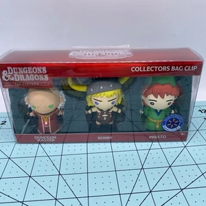 D&D Backpack Bag Clip Set Walmart Exclusive PRESTO BOBBY DUNGEON MASTER - Picture 1 of 6