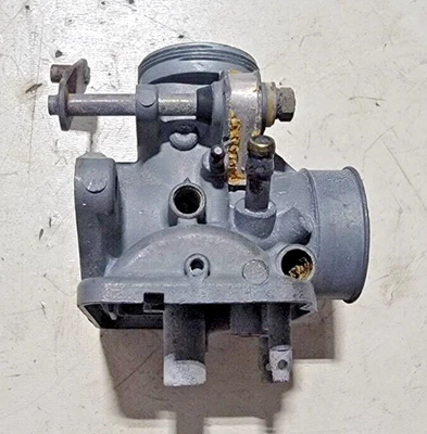 Carburador derecho carrocería carburador 008A 1974-1976 Honda CB200 CB 200 CB200T 74 75 76 Foto 1 de 4