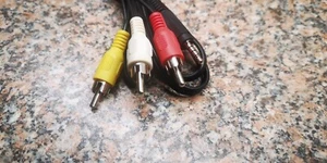 RCA Chinch StereoAUDIO VIDEO Klinke Adapterkabel 1,1m - Bild 1 von 2