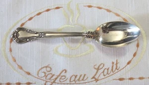 CHANTILLY STERLING SILVER TEASPOON / GORHAM 1895 / MONOGRAM M - Picture 1 of 4