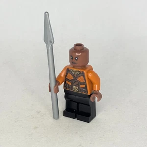Okoye Minifigur dunkelorange Top LEGO Super Heroes Black Panther 76099 - Bild 1 von 3