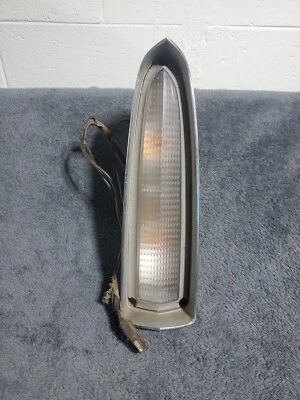 1972 1973 CHRYSLER IMPERIAL LEBARON OEM CONJUNTO DE LUZ DE SETA DIANTEIRA 3478606 - Imagem 1 de 4
