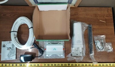 ISNMDND Cell Phone Signal Booster AT&T Model HSA70 ~ Missing mounting screws - Image 1 of 4