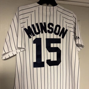 Maglia Thurman Munson New York Yankees Majestic taglia media  - Foto 1 di 16