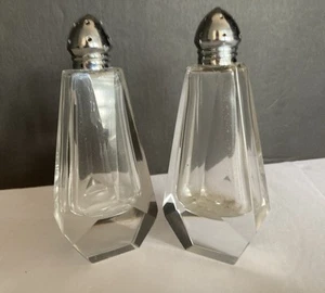 Salero y pimentero de cristal cortado vintage de 4,75 pulgadas - Imagen 1 de 10