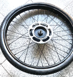 MOTO GUZZI GUZZINO A , B , C RUOTA POSTERIORE USATO COME NUOVO - Foto 1 di 5