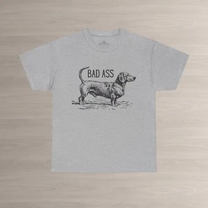 Camiseta Dachshund Bad Ass Wiener Perro Camiseta Humor Alemán Divertida Camisa Unisex ¡NUEVA! - Imagen 1 de 5
