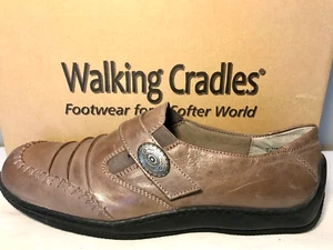 Zapato para caminar WALKING CRADLES Bistro para mujer 9,5 M cuero topo precio de venta sugerido por el fabricante $110 NUEVO - Imagen 1 de 9