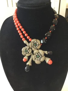 SIGNED HEIDI DAUS CORAL, JET EMERALD & CLEAR CRYSTAL DECO FLORAL NECKLACE NR - Picture 1 of 8