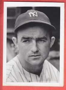 1943 YANKEES ACME BILL JOHNSON 5 X 7 GLOSSY TEAM ISSUE - Picture 1 of 3