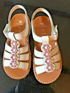 SANDALS White- LEATHER Daisy -NEW - Elefanten ~Little-Girls Size 10 1/2 M - Picture 1 of 5