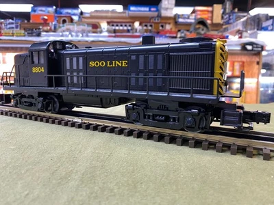 Lionel (USA) O Gauge SOO Line 8804 Alco RS-3 Diesel Locomotive - Image 1 of 4
