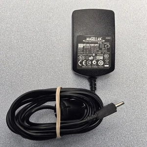 ALIMENTATORE SWITCHING ORIGINALE MAGELLAN MODELLO: PSC11R-050 P/N: 730525 5V-2A - Foto 1 di 3