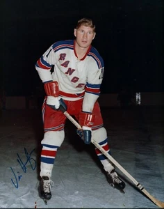 Vic Hadfield Signed Hockey Photo 8x10 - Picture 1 of 1