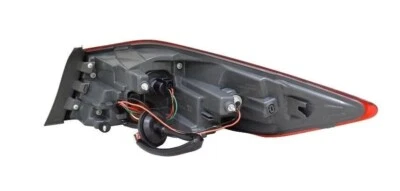 Conjunto completo de lámparas traseras (COMBO)- 1 interior y 1 exterior LH y 1 interior y 1 exterior Derecha  Foto 1 de 4