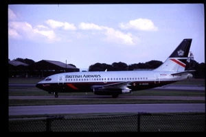 ORIGINAL FUJICHROME COLOUR SLIDE BRITISH AIRWAYS BOEING 737-200 AIRCRAFT. - Picture 1 of 1