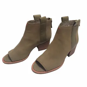 Ellen Degeneres Taromi Women 8 M Leather Peep Toe Ankle Booties Back Zip Size 8M - Picture 1 of 16