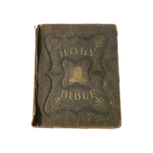 Antique Bible The Pictorial Family Bible Self-Pronouncing Edition Southwestern - Picture 1 of 12