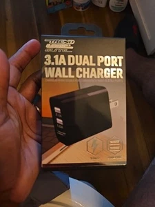 Trend Logic Elite 32 Watt USB and TREND LOGIC ELITE USB-C Wall Charger - Photo 1 sur 2