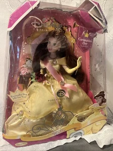 MUÑECA DE PORCELANA DISNEY 2008 LLAVE DE LATÓN BELLE DÍA DE LA CORONACIÓN BELLEZA Y LA BESTIA - Imagen 1 de 24