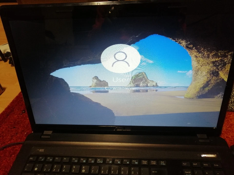 Notebook Asus X93S, i5-2450M, 8GB, 750GB HDD, Windows 7 - Bild 1 von 4