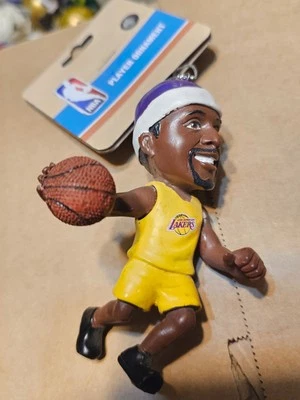 LOS ANGELES LAKERS KOBE BRYANT SANTA HAT ORNAMENT NBA BASKETBALL - Image 1 of 4