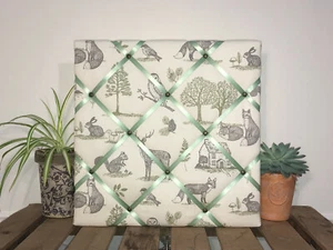 New Forest woodland noticeboard pinboard memoboard wall organiser; green ribbon - Picture 1 of 3