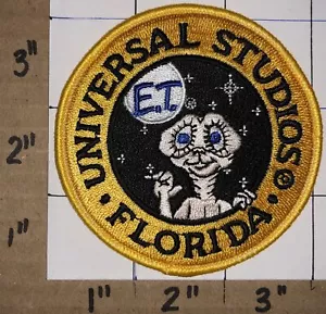 EXTRA-TERRESTRIAL ET E.T. ALIEN UNIVERSAL STUDIOS FLORIDA EMBROIDERED PATCH - Picture 1 of 1