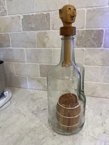 HAROLD CAMPBELL Whimsey FLASCHE Fass mit volksgeschnitztem Kopfstopfen "MEIN BESTER WEIN" - Bild 1 von 5
