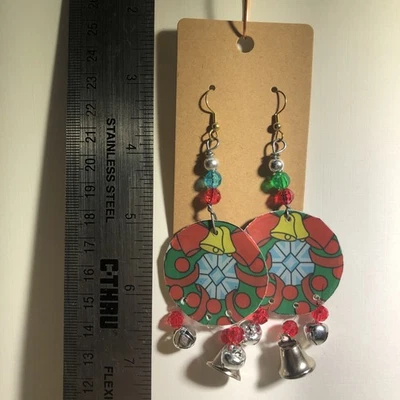 Pendientes de Navidad, Rojo y Verde y Campanas Colgantes Tipo Gancho Gota Foto 1 de 3
