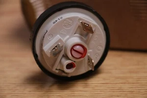 Sirona Air pressure switch (50mbar) - 6216621 D3439 - Picture 1 of 4