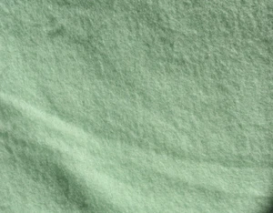 LIGHT GREEN SOLID FELT 100% ACRYLIC FABRIC 31X70 INCH REMNANT - Picture 1 of 2