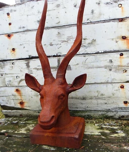 Groß, Antilopekopf, Antilopenbüste, Skulptur, Antilope, Gusseisen, Rostpatina - Bild 1 von 6